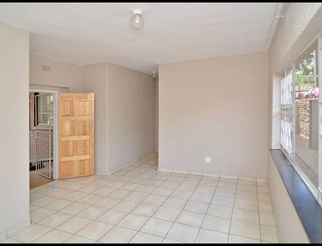1 BEDROOM APARTMENT FOR SALE IN WINDSOR